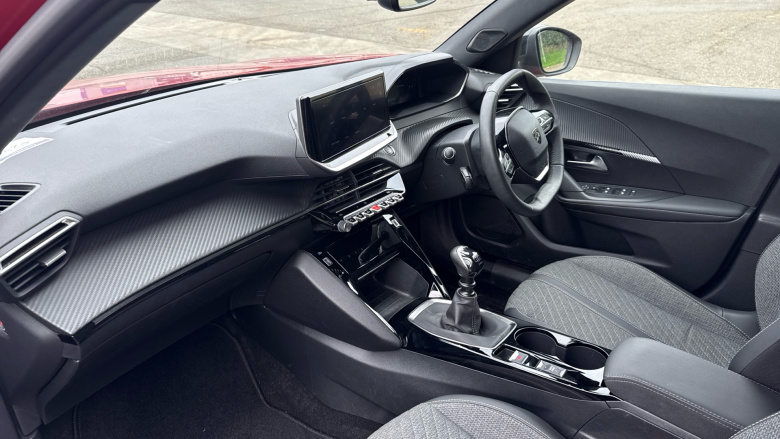 Peugeot 2008 1.2 PureTech 130 Allure 5dr Petrol Estate